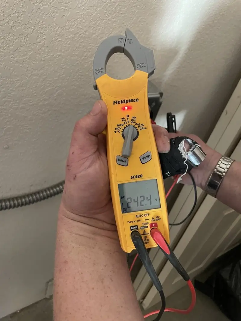 Voltage testing with clamp meter during Aluminum Wiring Replacement in Plainfield